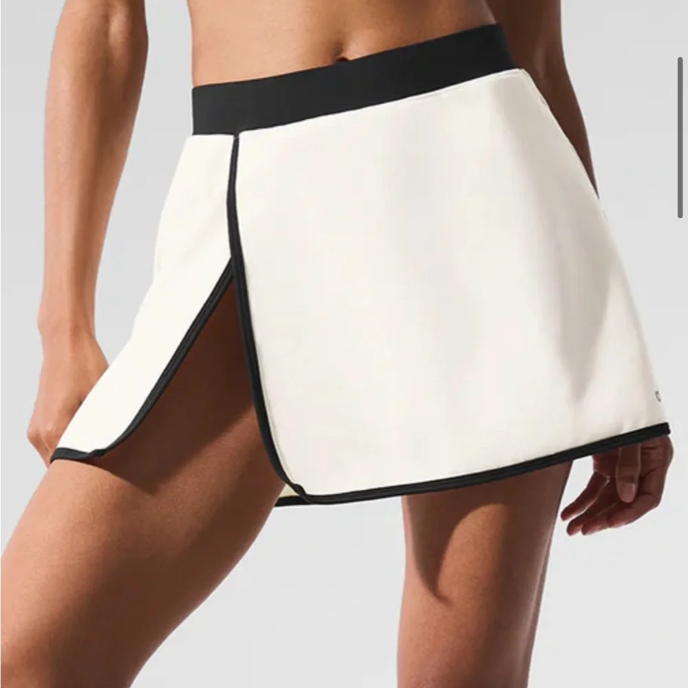 Alo White and Black Athletic Skirt